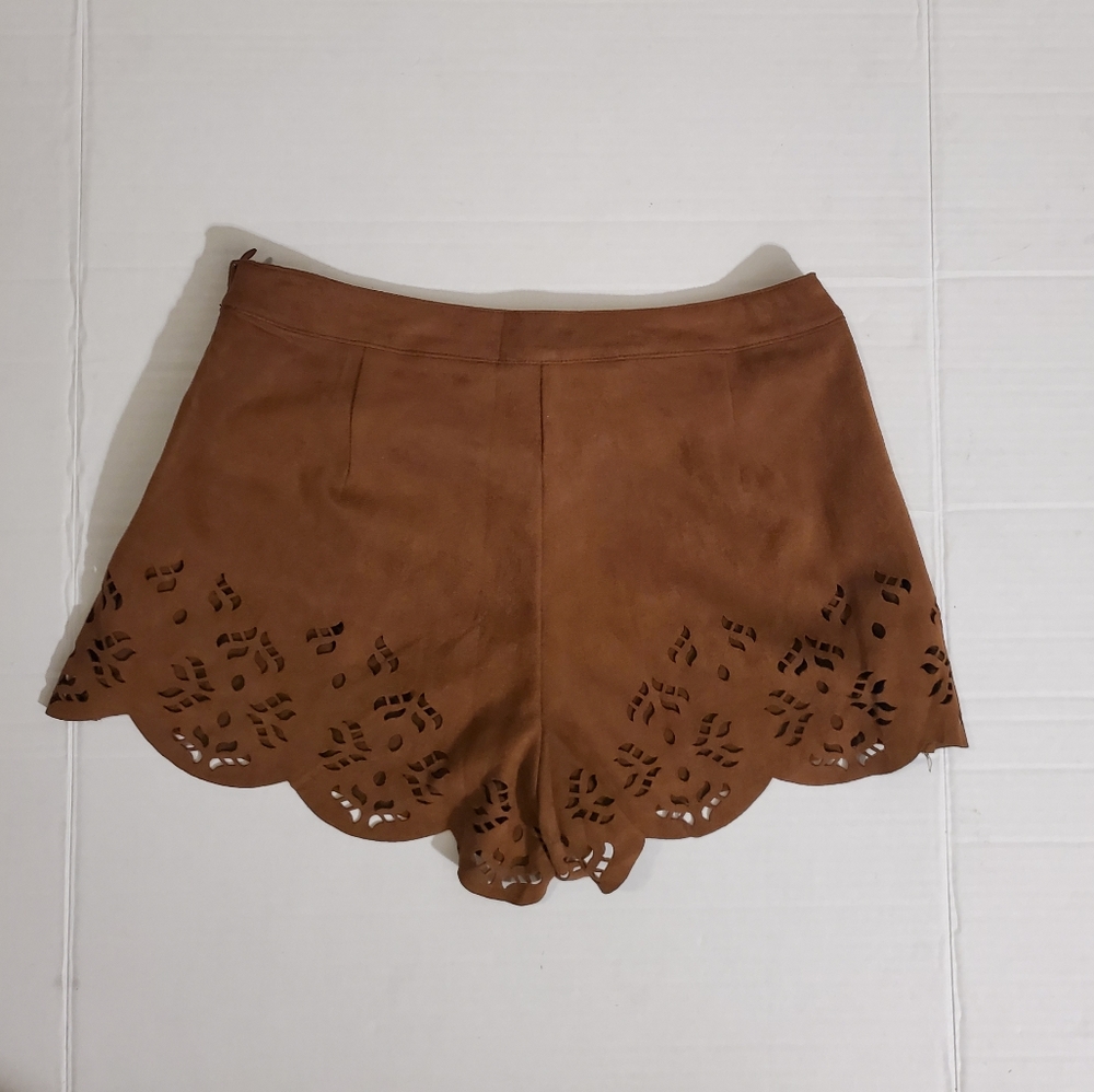NWT!Leshop Brown Ria Laser Out Scallop Edge Shorts - Picture 5 of 11